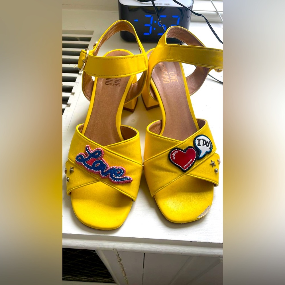 Moschino sandals